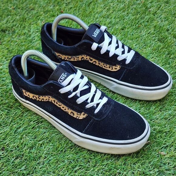 VANS OLD SKOOL - Women's Sneakers - SIZE 7.5 - Picture 1 of 9